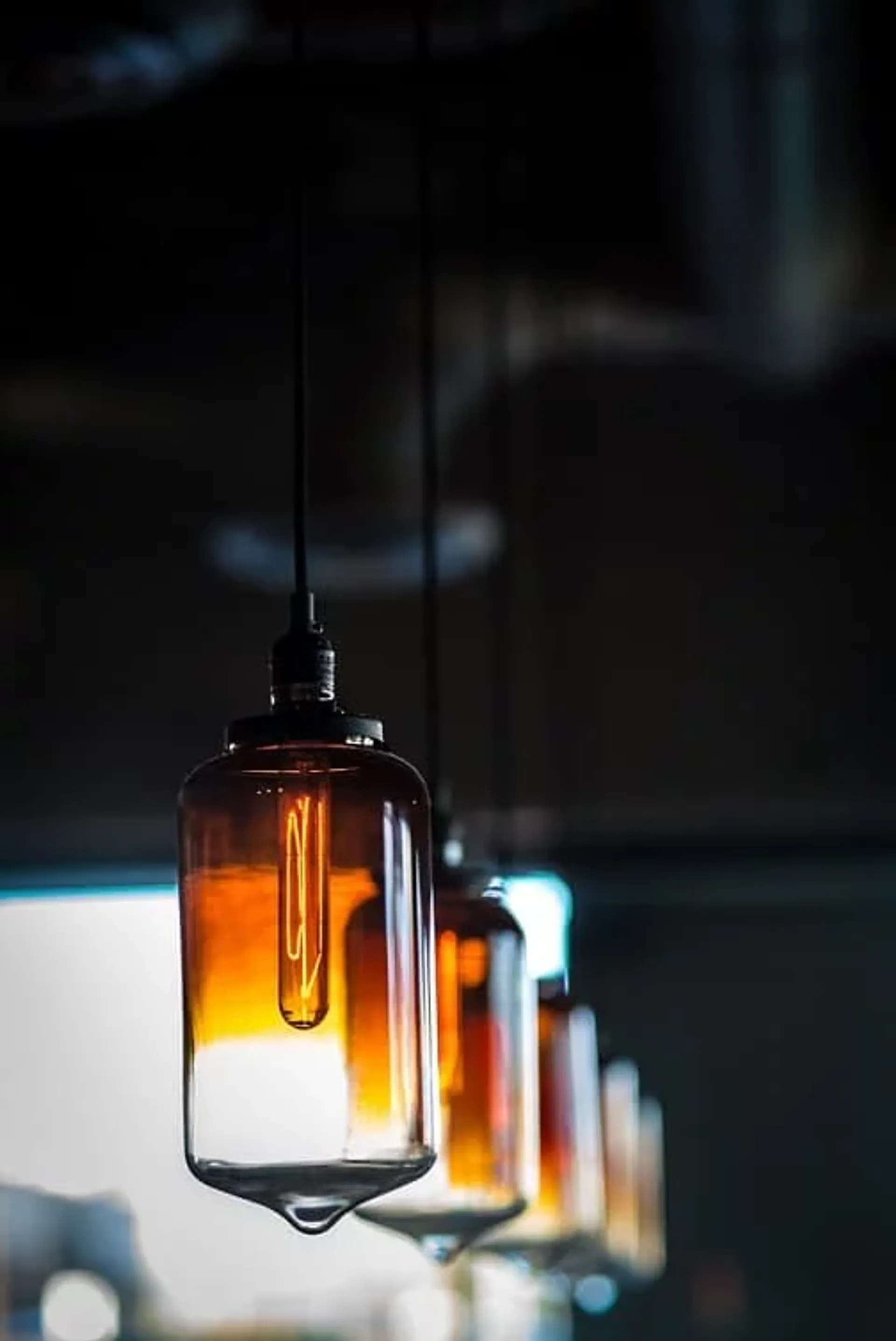 Lámparas Retro Vintage: Iluminación con Carácter Arquitectónico y Precisión Técnica